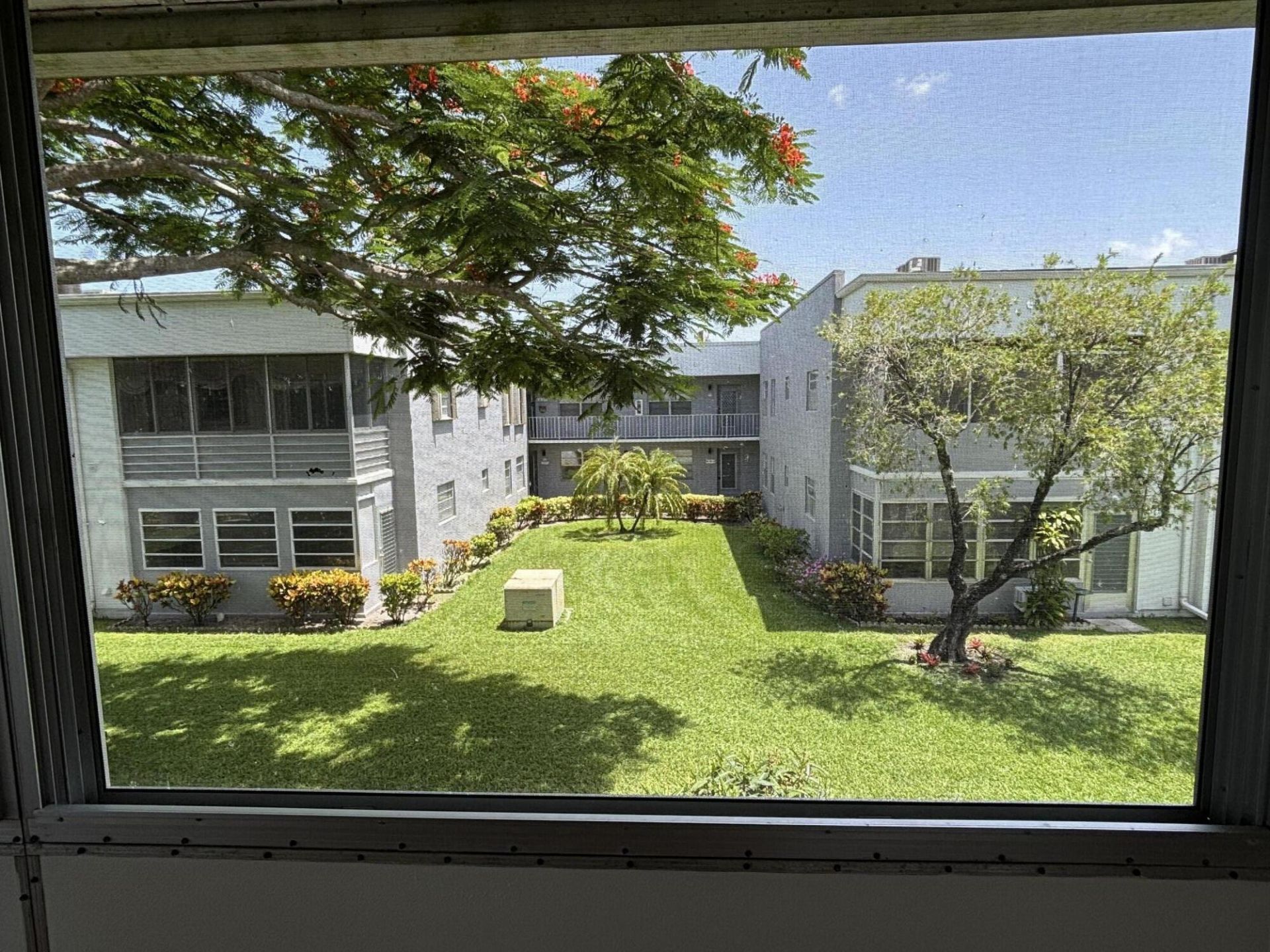 652 Flanders N, Delray Beach, FL 33484 Photo