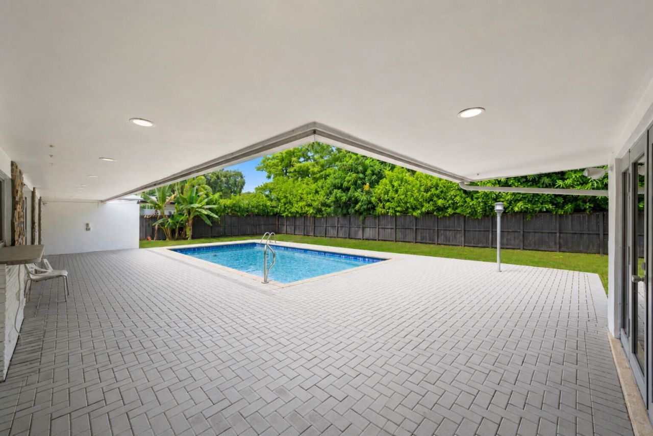 19711 NE 21st Court, Miami, FL 33179 Photo