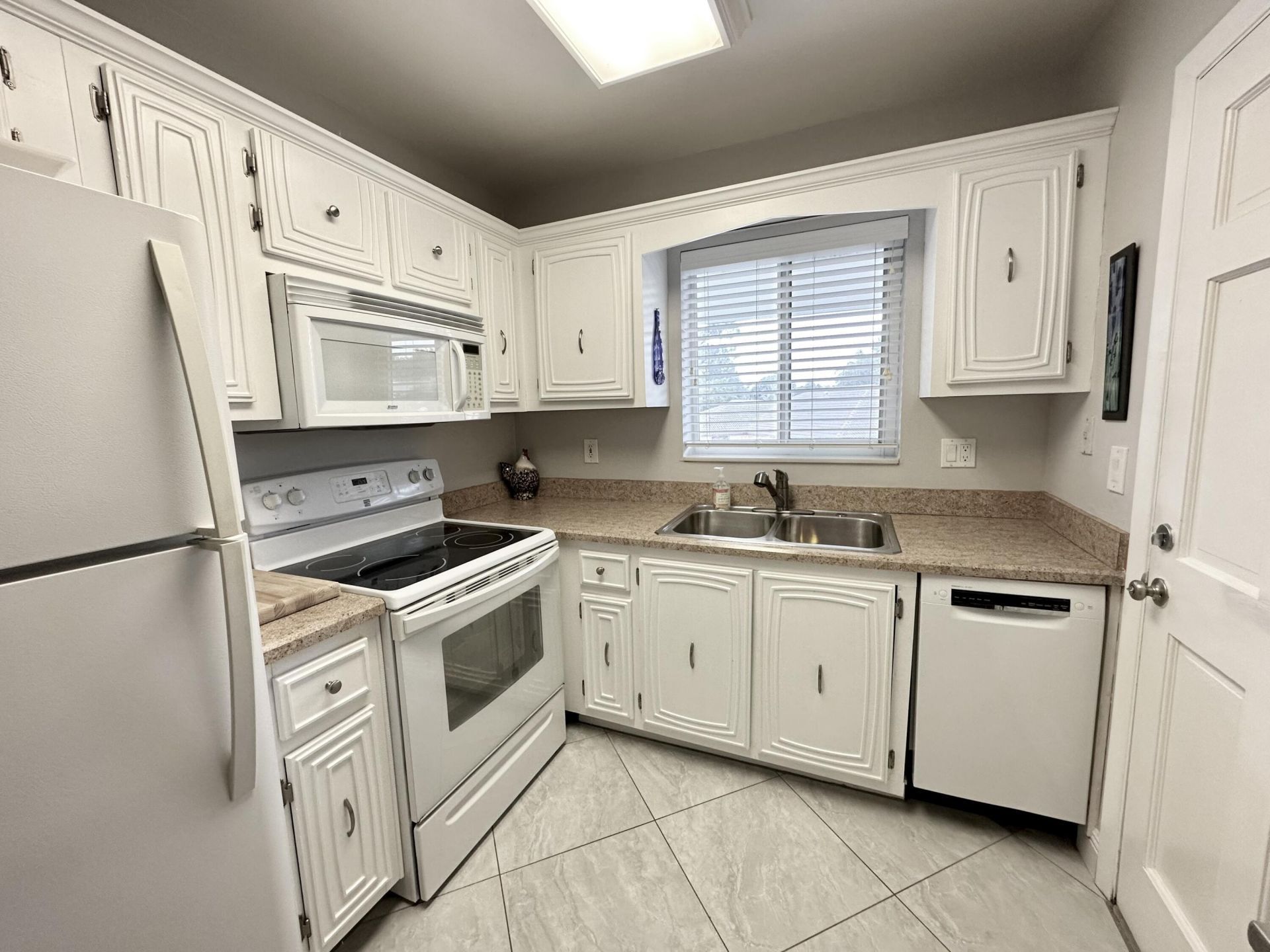 6 Garden Street, Unit 204P, Tequesta, FL 33469 Photo
