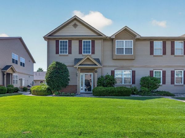 1228 Primrose Lane , Schererville, IN 46375