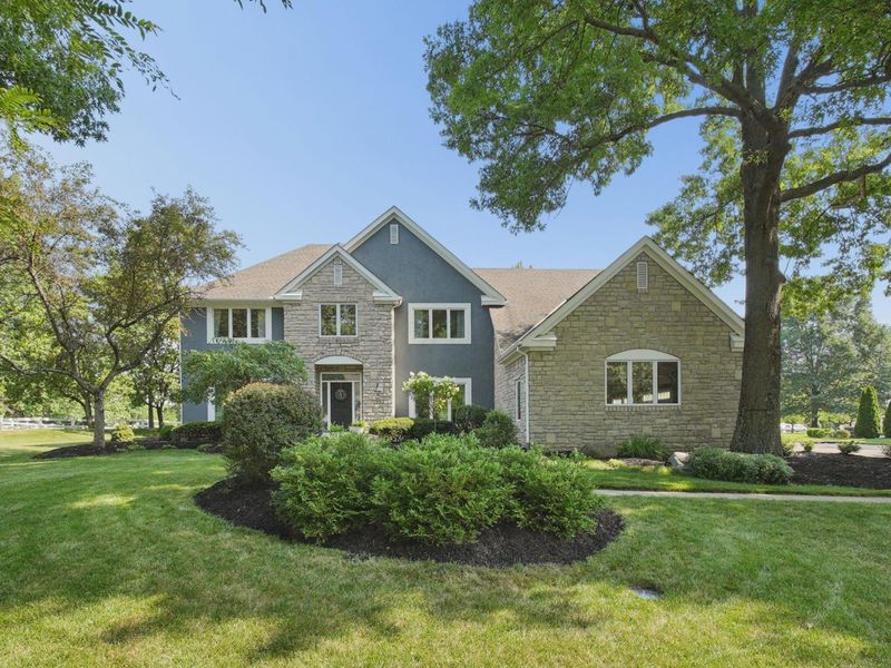 340 Shale Ridge Court, Powell, OH 43065 Photo 2