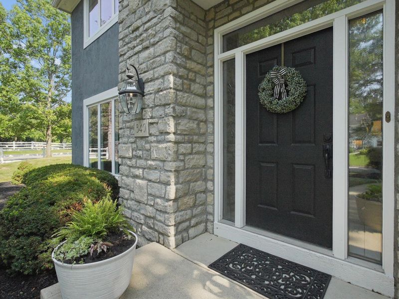 340 Shale Ridge Court, Powell, OH 43065 Photo 4