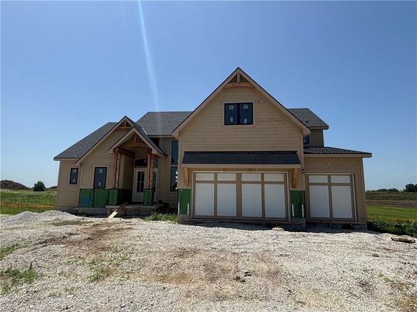 9715 W 176th Terrace, Overland Park, KS 66221