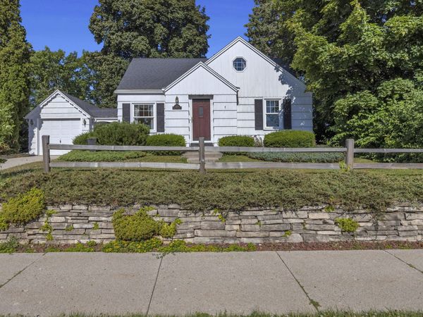 1524 N 29th St, Sheboygan, WI 53081