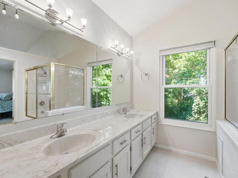 8730 Apple Blossom Lane, West Chester, OH 45069 Photo 20