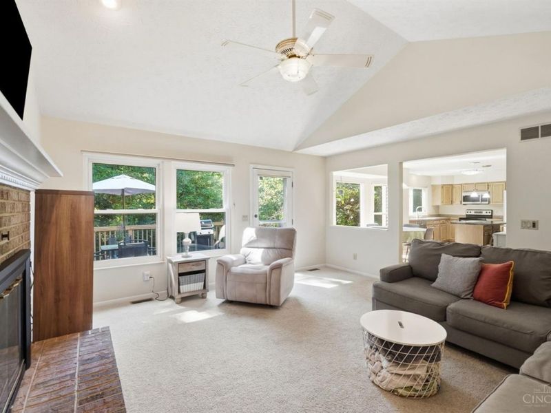 8730 Apple Blossom Lane, West Chester, OH 45069 Photo 7