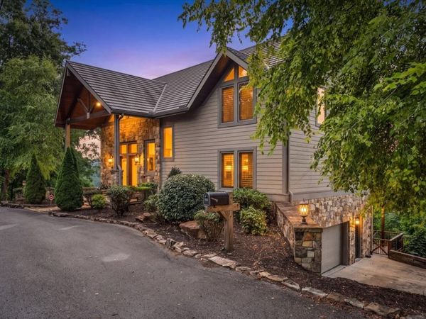 858 Harbor Green Pl, Sparta, TN 38583
