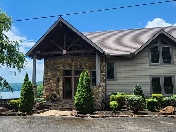 858 Harbor Green Pl , Sparta, TN 38583