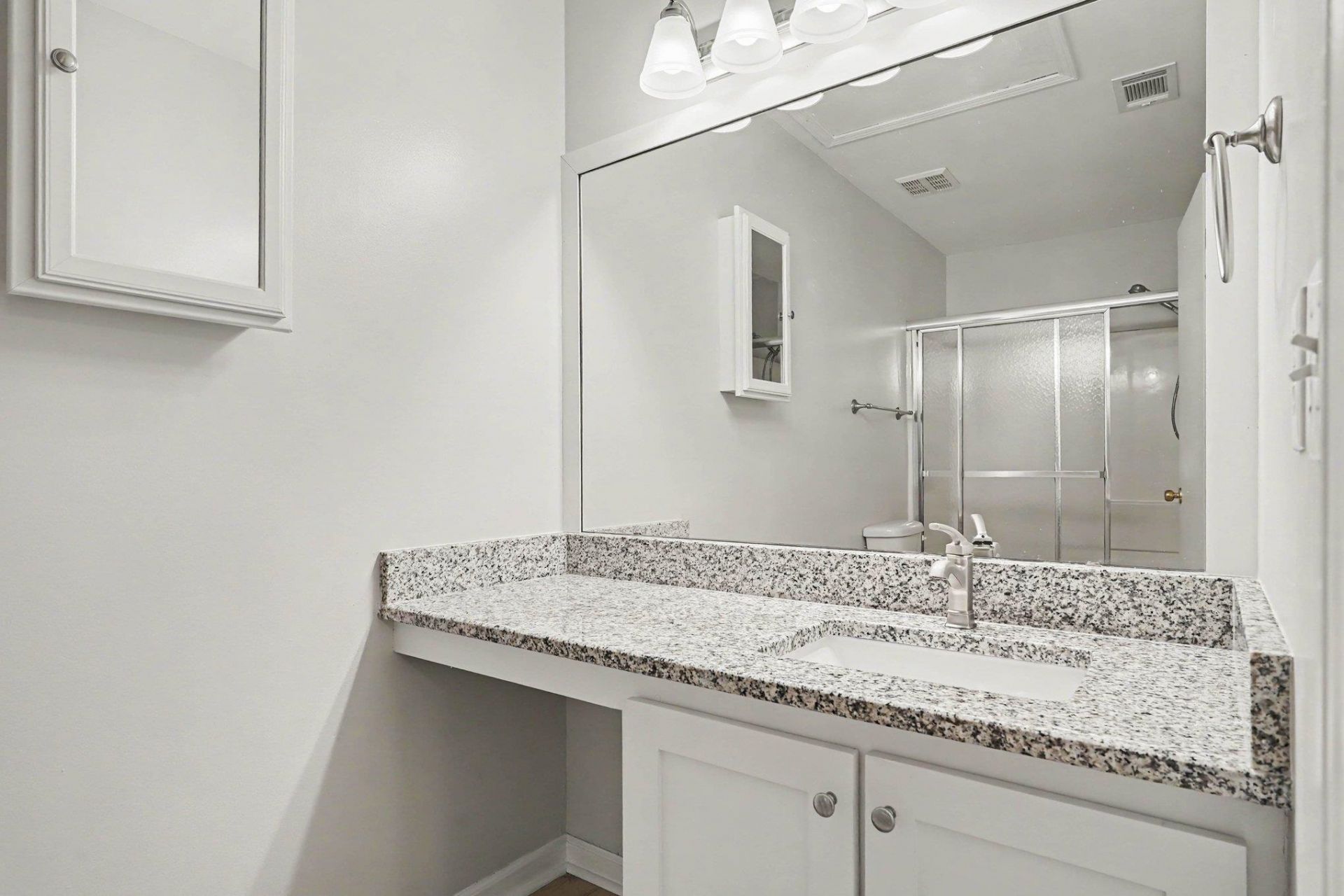 1250 River Oaks Dr.  Photo 14