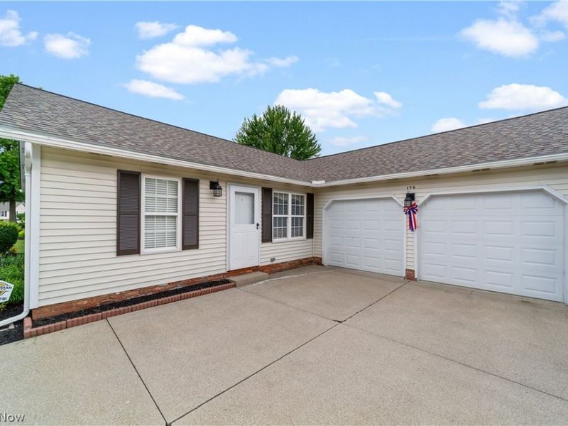 176 Newport Drive, Painesville, OH 44077 Photo 1