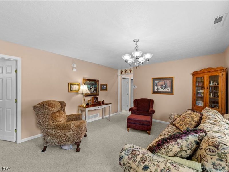 176 Newport Drive, Painesville, OH 44077 Photo 7