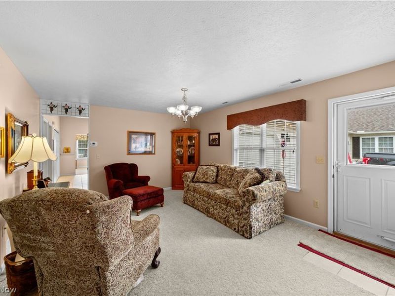 176 Newport Drive, Painesville, OH 44077 Photo 8