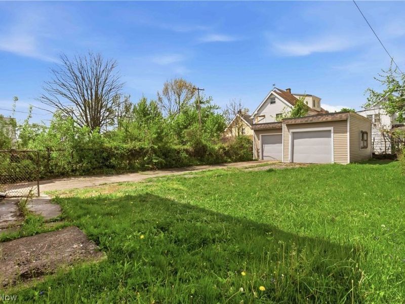 3370 E 137th Street, Cleveland, OH 44120 Photo 31