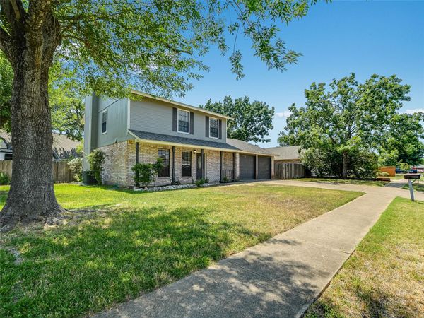 300 North Field ST, Round Rock, TX 78681