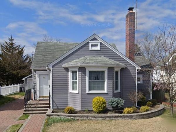 57 OAK STREET , PENNSVILLE, NJ 08070