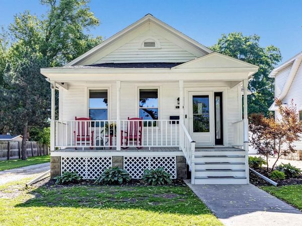 317 S VAN BUREN STREET, Green Bay, WI 54301