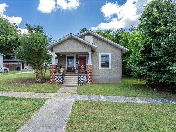 107 N Maxwell Street, Siloam Springs, AR 72761