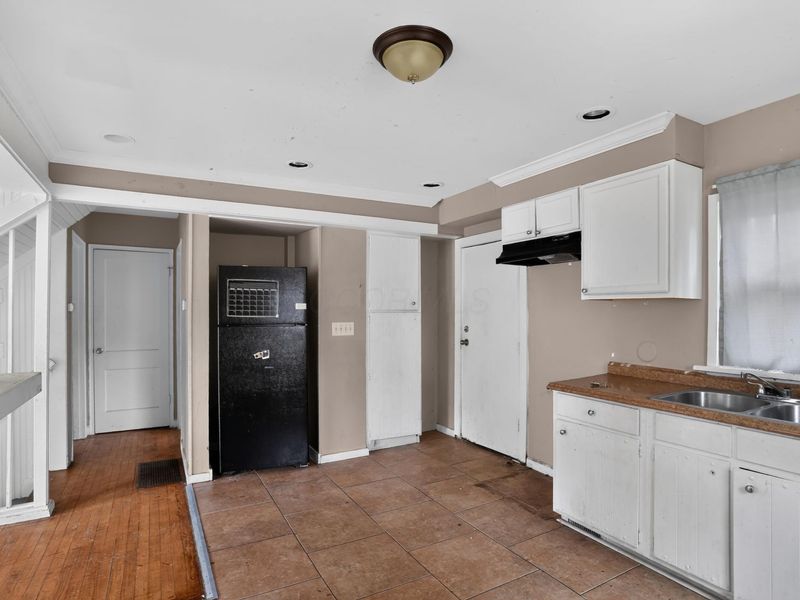 2388 Vendome Drive S, Columbus, OH 43219 Photo 10