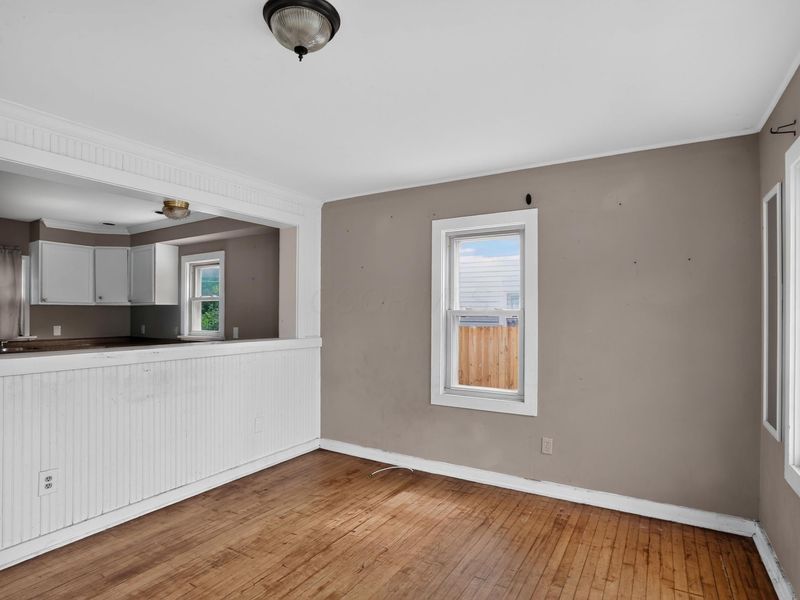 2388 Vendome Drive S, Columbus, OH 43219 Photo 5