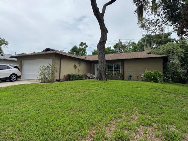 10707 SALAMANCA DRIVE , PORT RICHEY, FL 34668