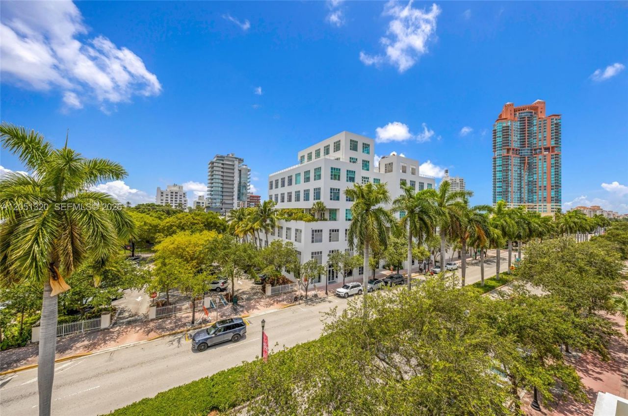 110 Washington Ave , Unit 2505, Miami Beach, FL 33139 Photo