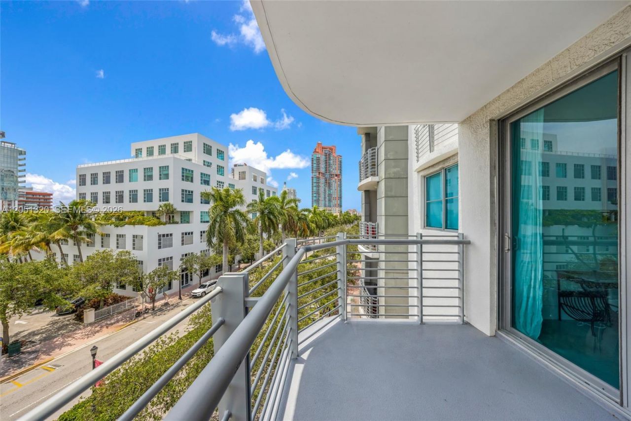 110 Washington Ave , Unit 2505, Miami Beach, FL 33139 Photo