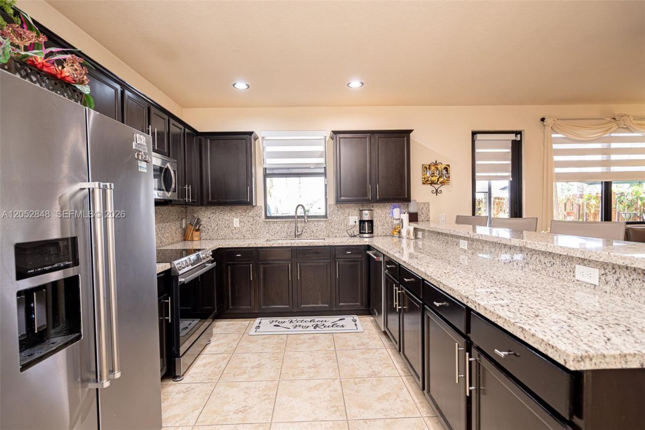 132 NE 26th Ave, Homestead, FL 33033 Photo