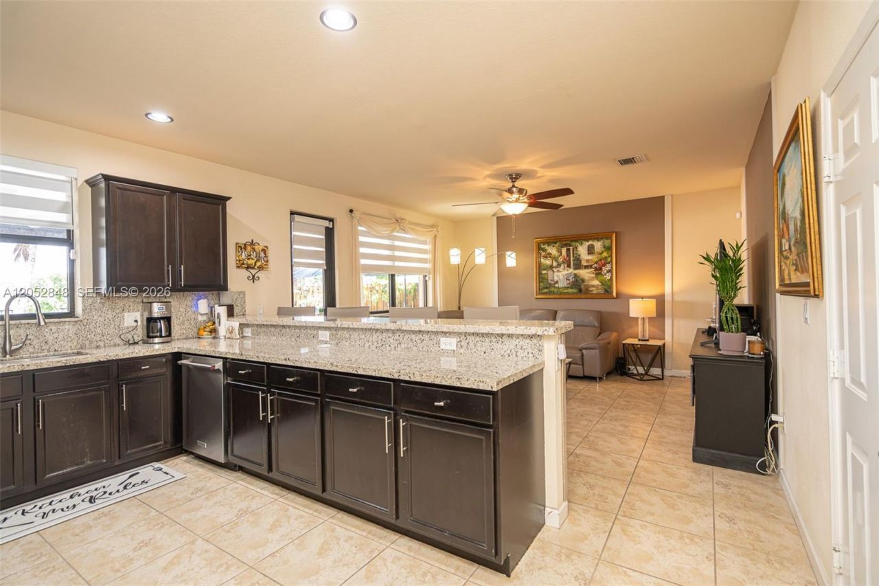 132 NE 26th Ave, Homestead, FL 33033 Photo