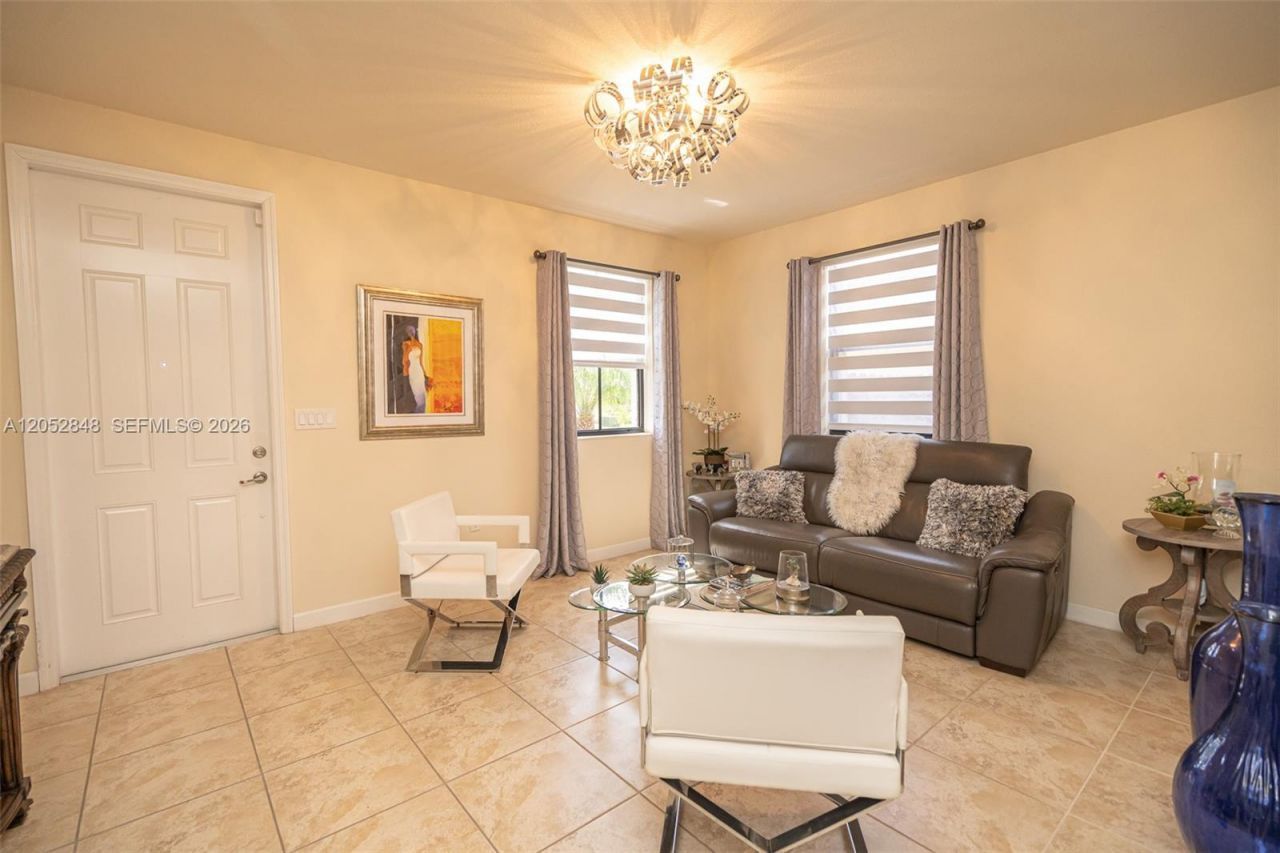 132 NE 26th Ave, Homestead, FL 33033 Photo