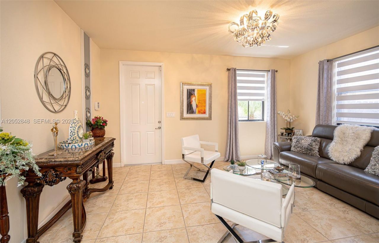 132 NE 26th Ave, Homestead, FL 33033 Photo