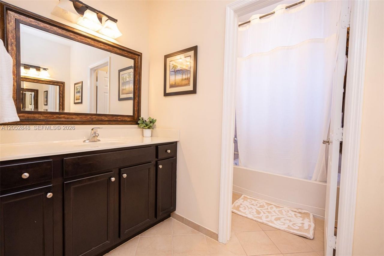 132 NE 26th Ave, Homestead, FL 33033 Photo