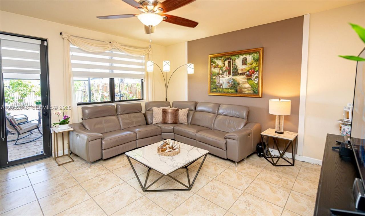132 NE 26th Ave, Homestead, FL 33033 Photo