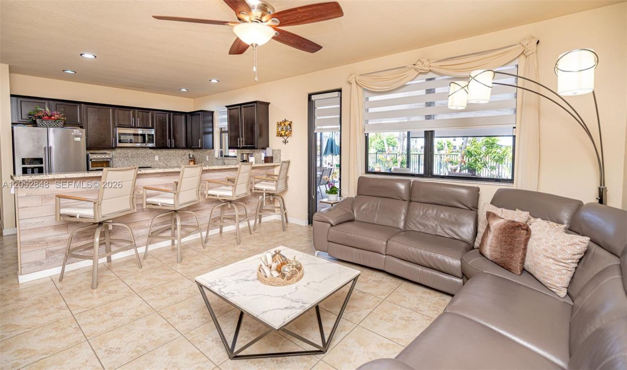 132 NE 26th Ave, Homestead, FL 33033 Photo