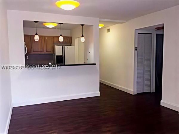 8185 NW 7th St., Unit 101, Miami, FL 33126