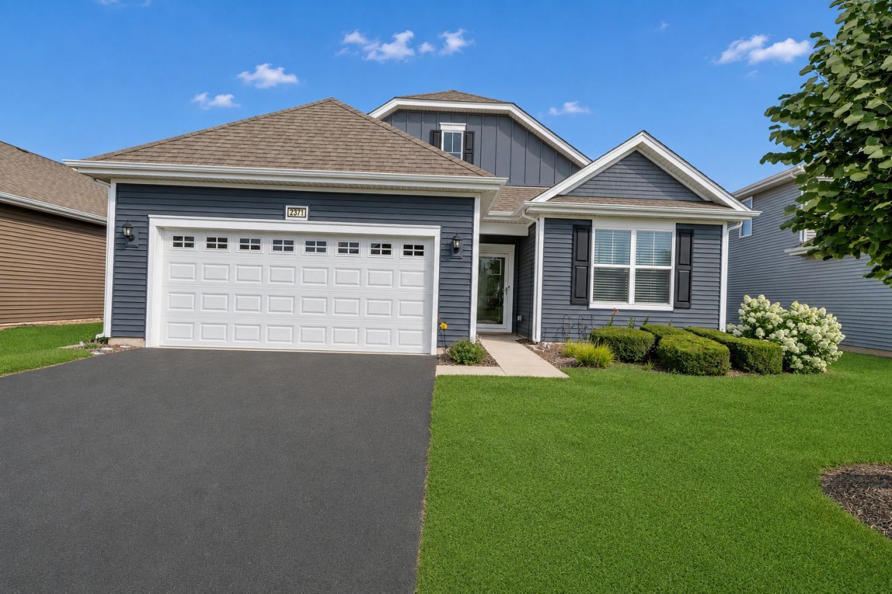 2371 Cannon Drive , Pingree Grove, IL 60140