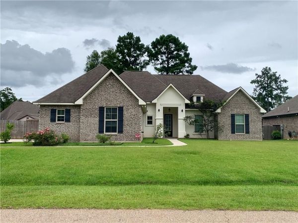 815 LEE Drive, Ponchatoula, LA 70454
