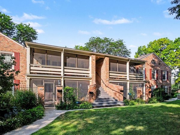2432 Village Drive SE, Grand Rapids, MI 49506