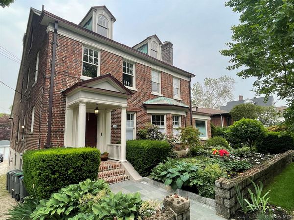 330 3rd Avenue, Pelham, NY 10803