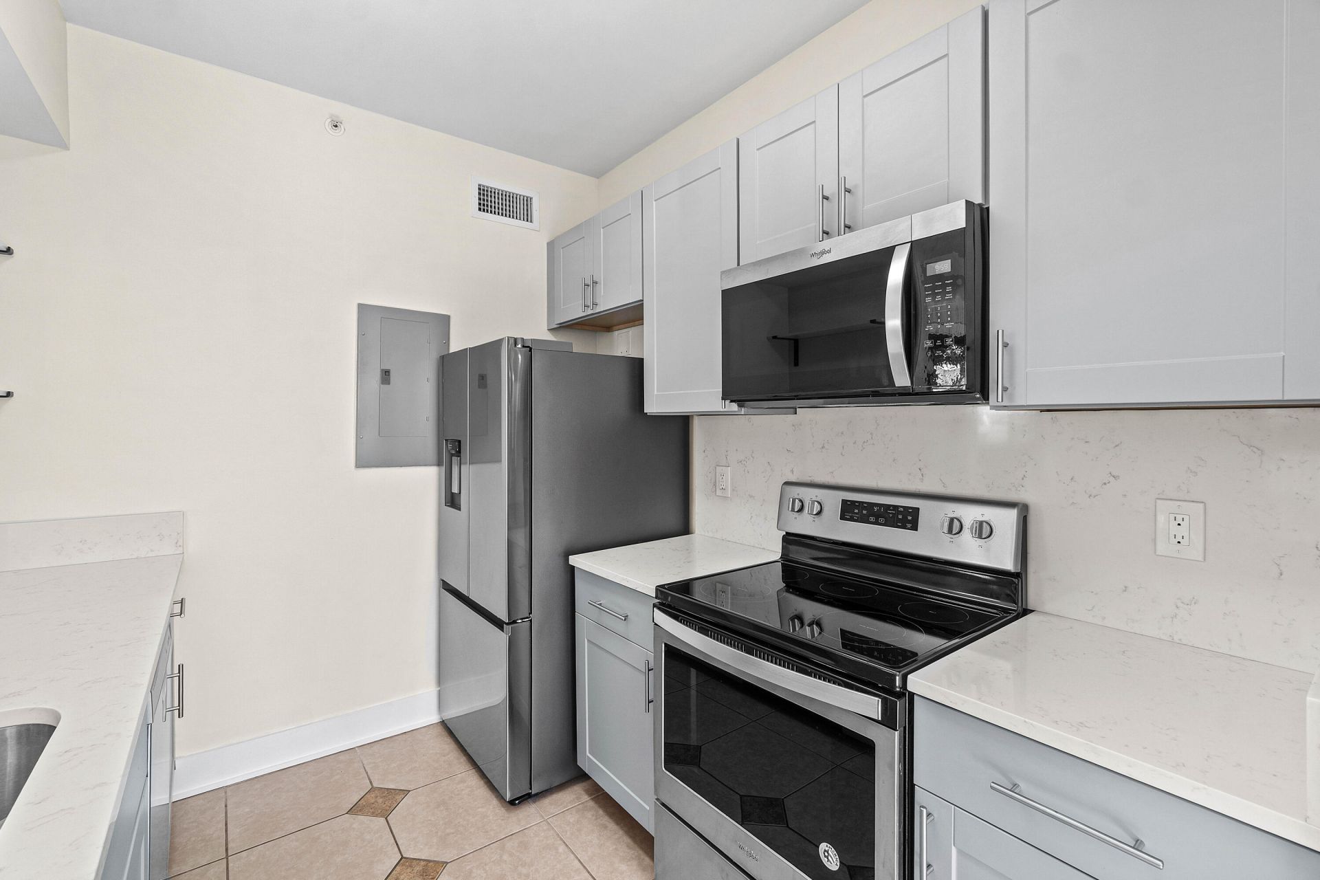 1000 Scotia Drive, Unit 102, Hypoluxo, FL 33462 Photo