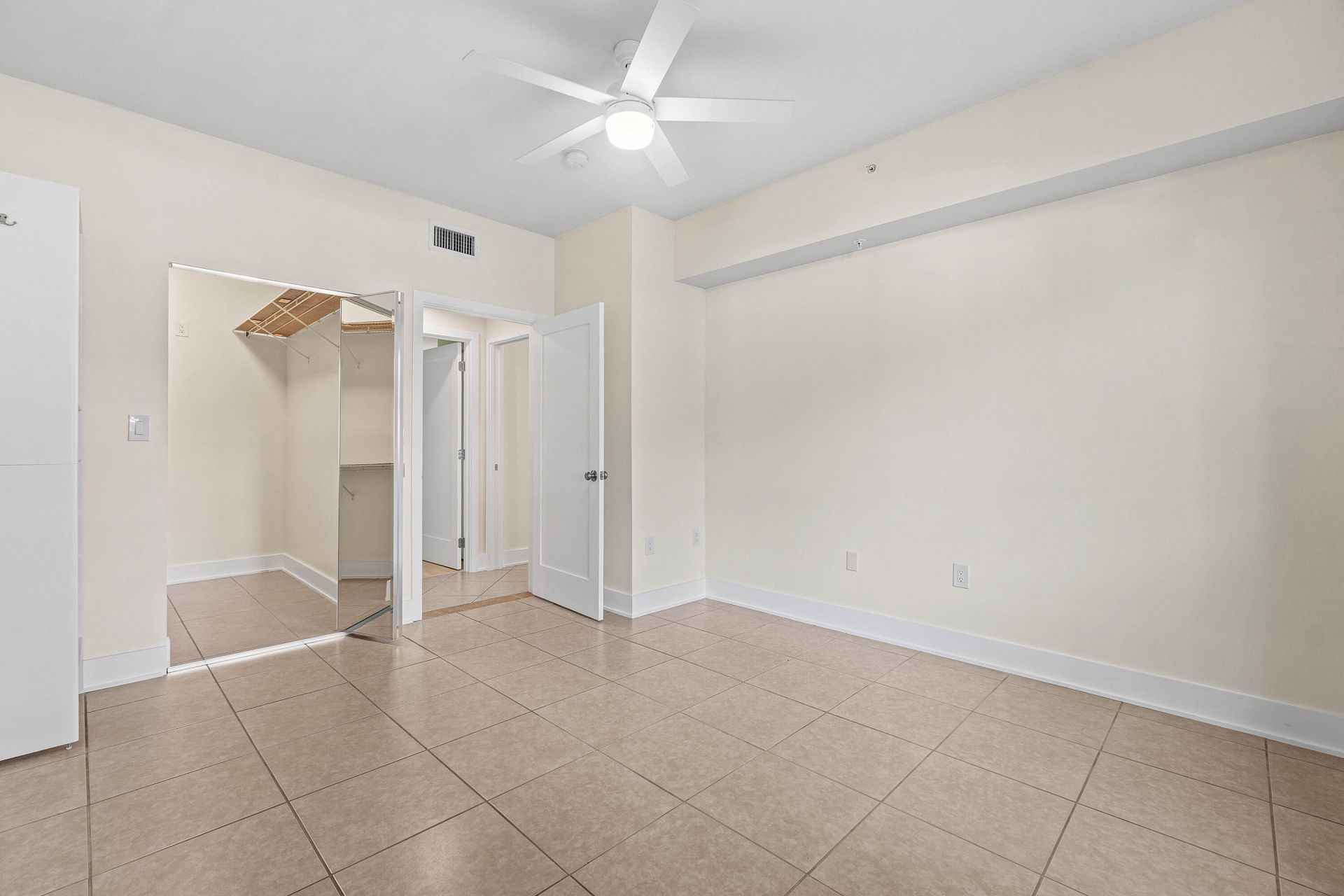 1000 Scotia Drive, Unit 102, Hypoluxo, FL 33462 Photo