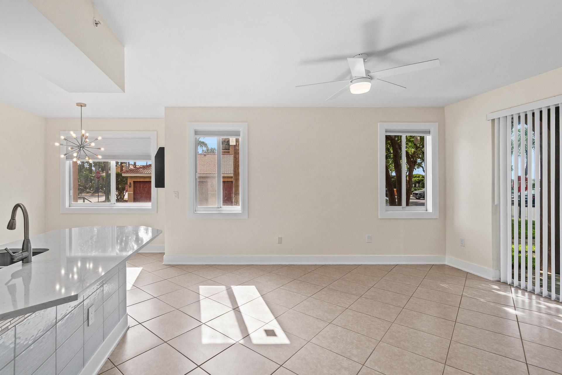 1000 Scotia Drive, Unit 102, Hypoluxo, FL 33462 Photo