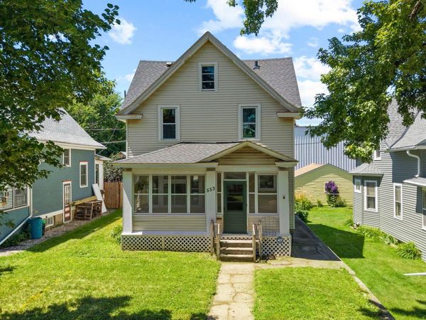 553 Manomin Avenue , Saint Paul, MN 55107