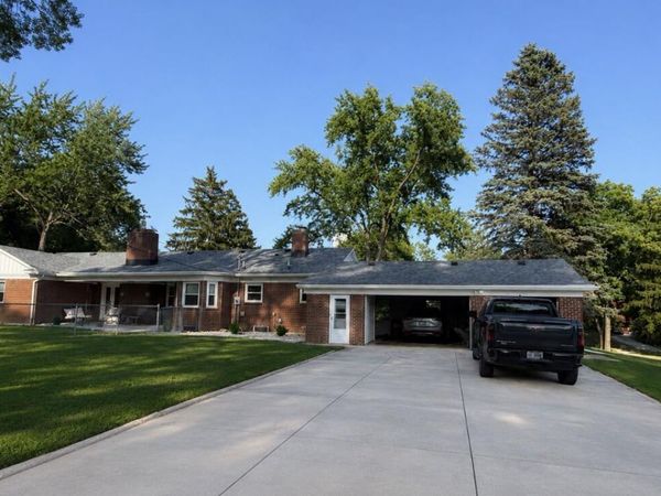 5655 Parkwood Boulevard , Sylvania, OH 43560