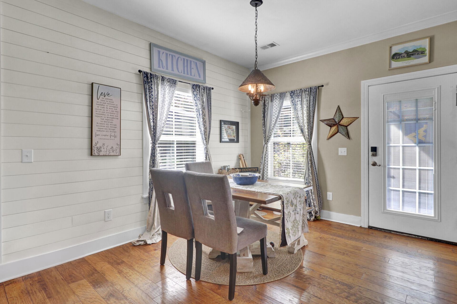 135 Gilleys Court Photo 11