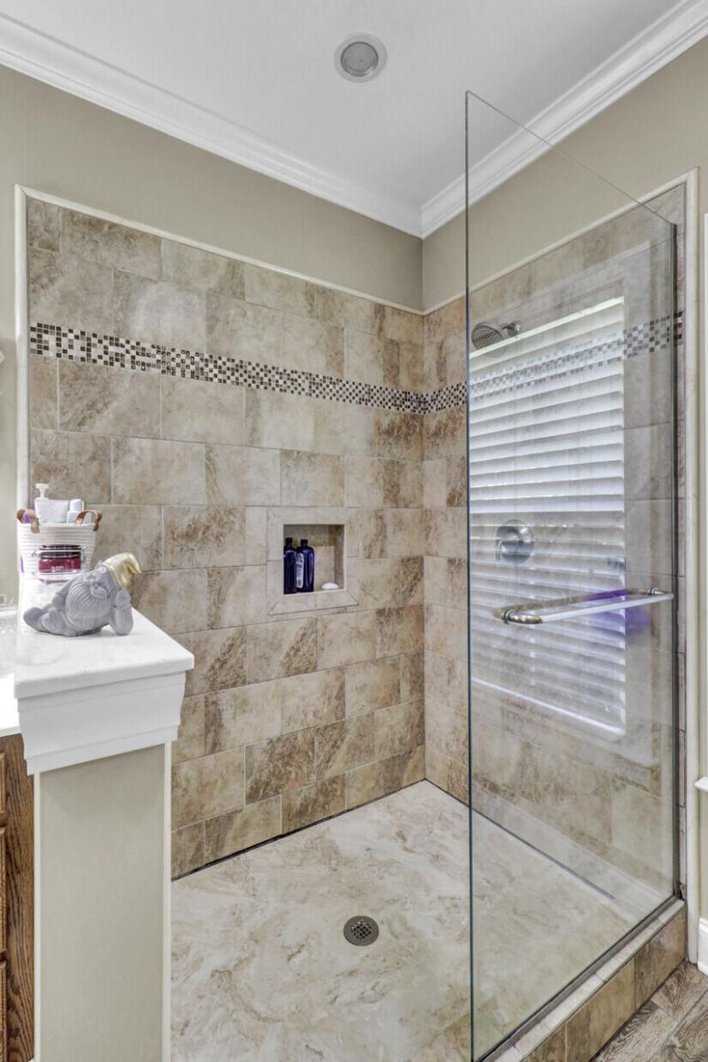 135 Gilleys Court Photo 15