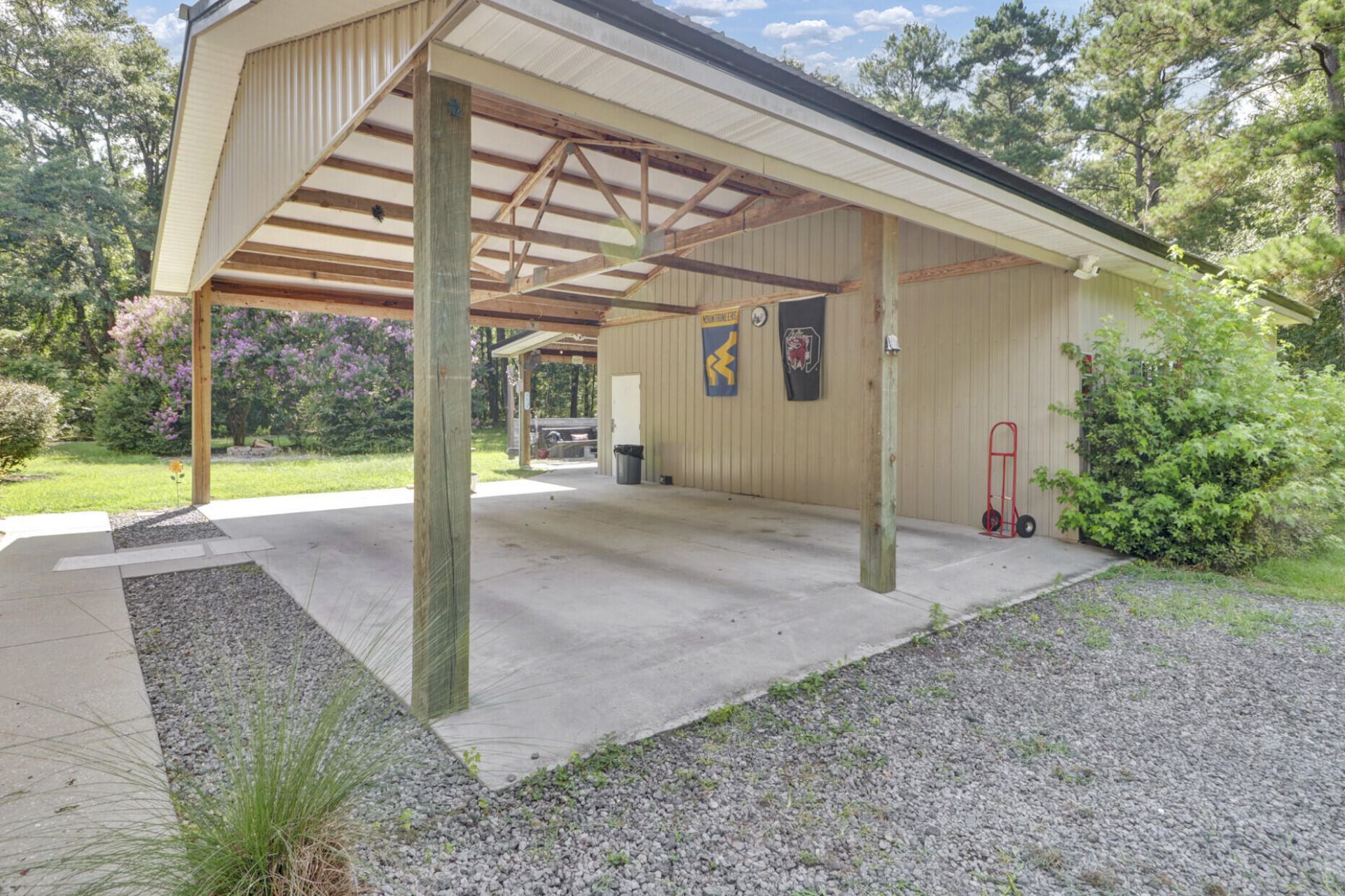 135 Gilleys Court Photo 21