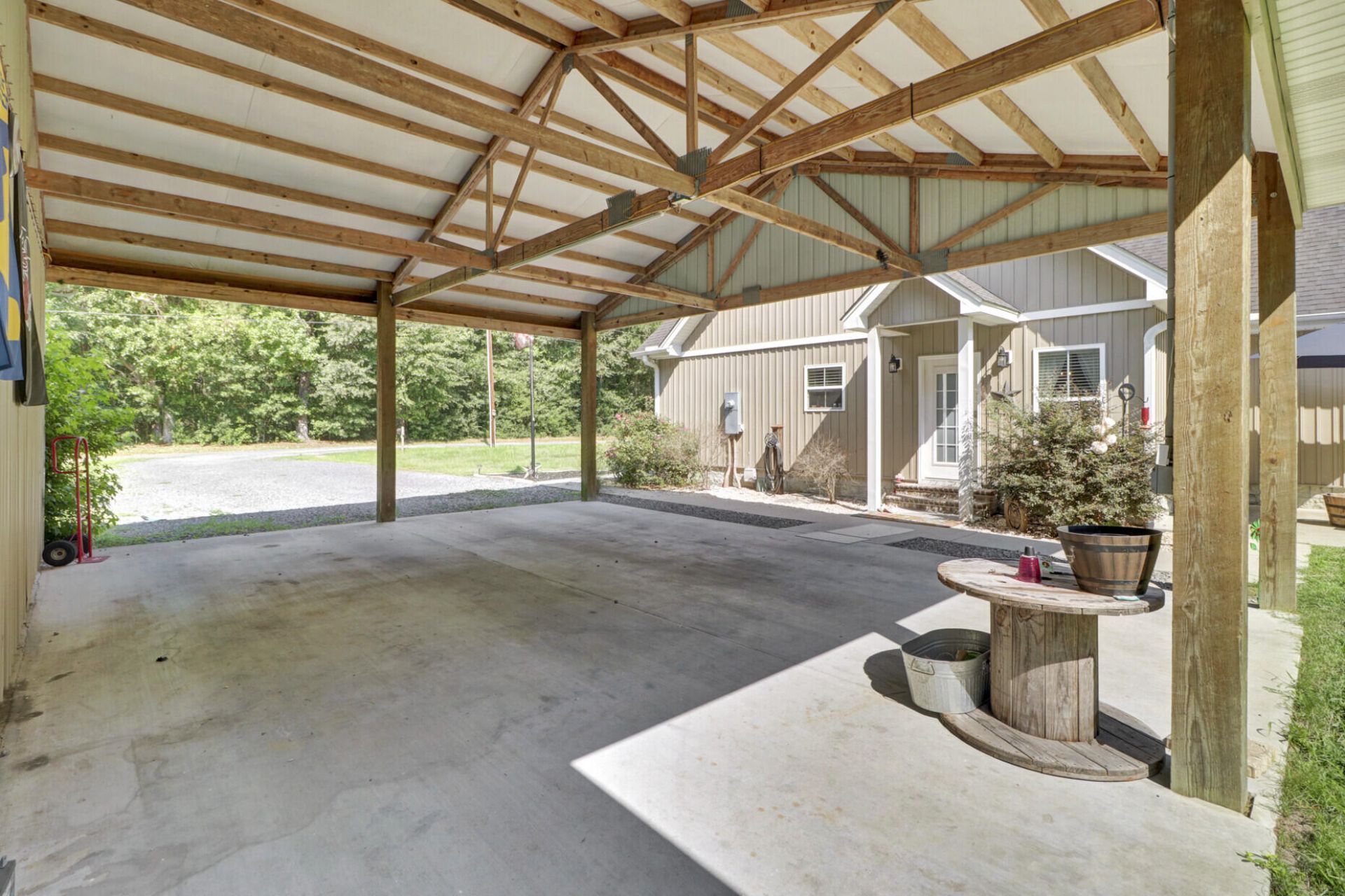 135 Gilleys Court Photo 22