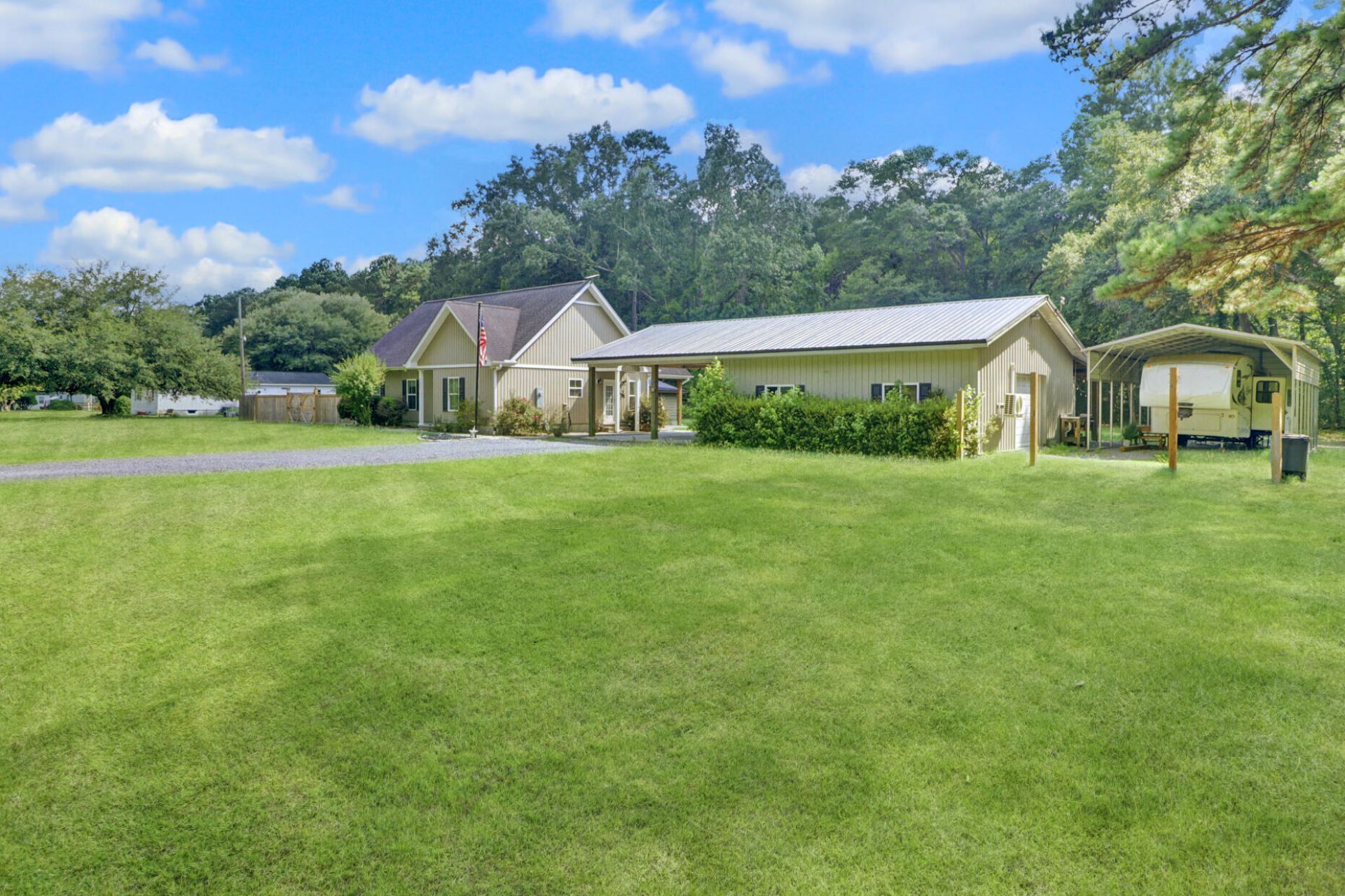 135 Gilleys Court Photo 38