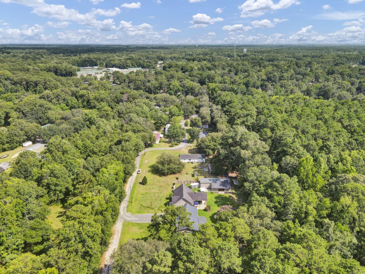 135 Gilleys Court Photo 43