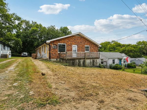 1102 Dew St , Nashville, TN 37206